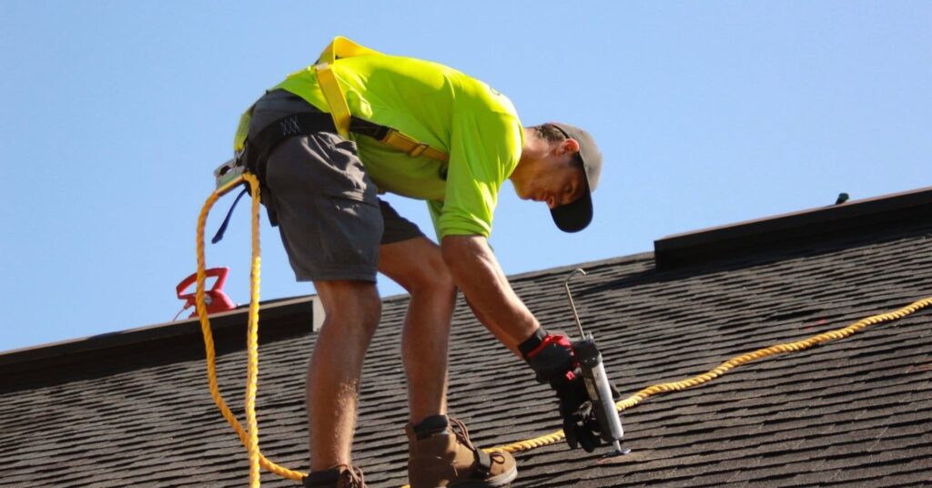 how to shingle a hip roof